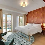 Duke Hotel 3*