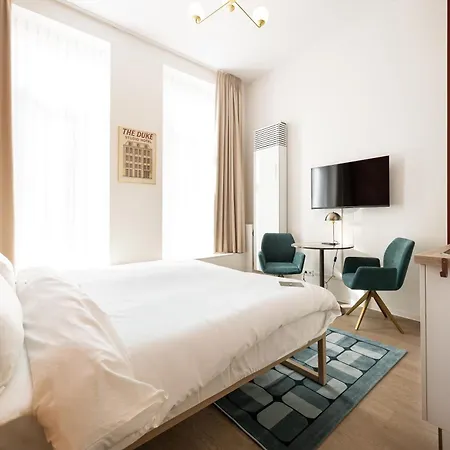 Duke Hotel 3*